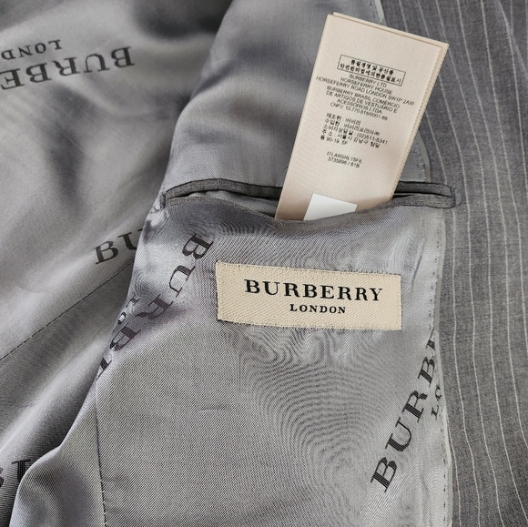 Burberry Blazer - Picture 7 of 16
